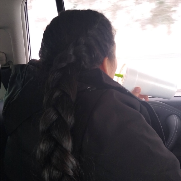 Meet your Posher, Andrea - Picture 5 of 16